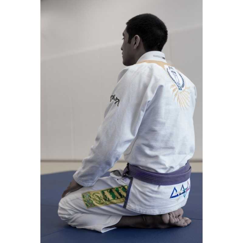 UNLIMITED FIGHTWEAR : KIMONO RONIN BRAND